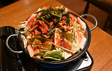 盛り付けられたたきにく